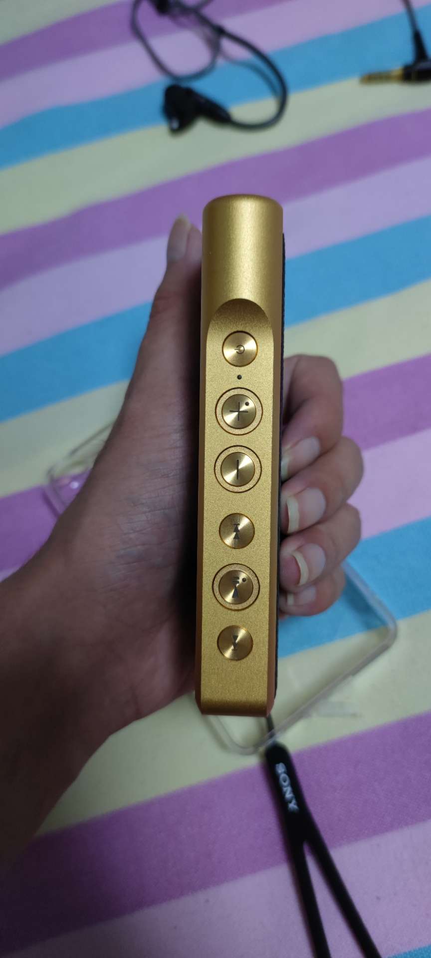 索尼金砖安卓版索尼金砖一代和二代的区别-第2张图片-太平洋在线下载